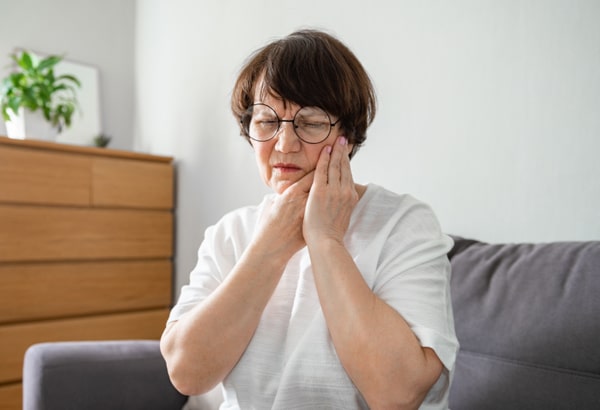 Cracked Smile? Don't Panic: Your Guide to Emergency Dental Care