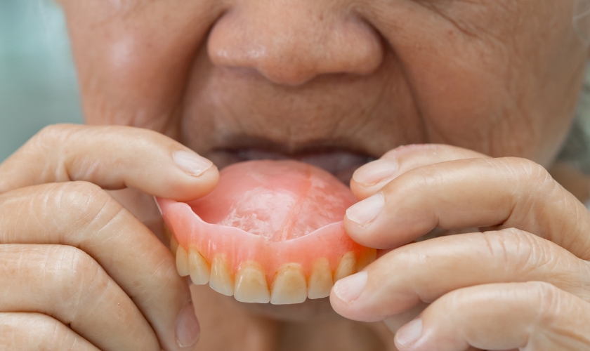 loose dentures