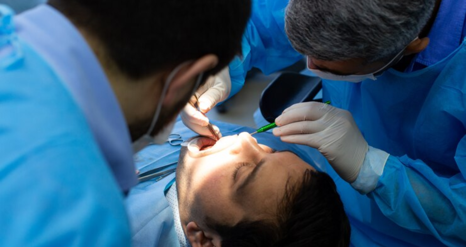 stop the bleeding after oral surgery