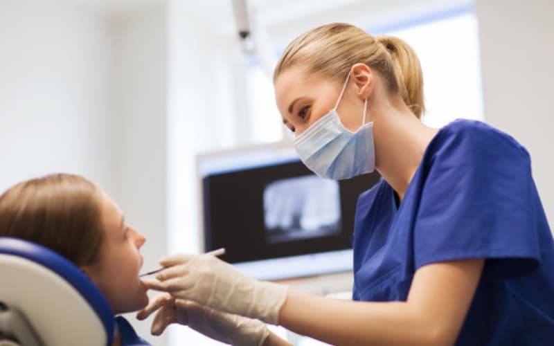 Signs You Need An Implant Crown