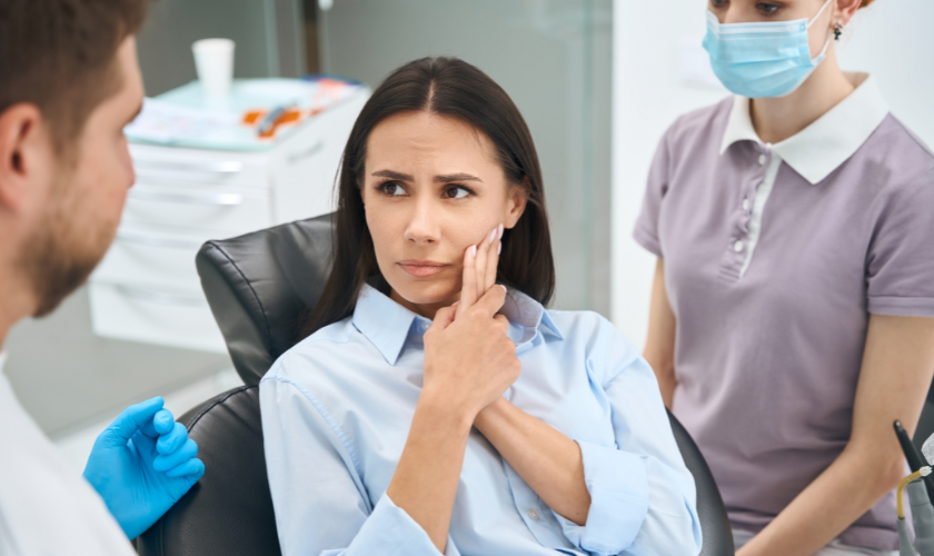 Same-Day Emergency Dentist- What to Do When Dental Emergencies Strike
